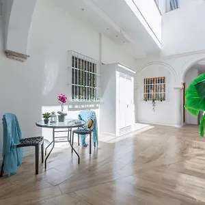 Dona Blanca Centro Diseno Minimalista Apartment