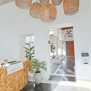 Sherry Center Apartment